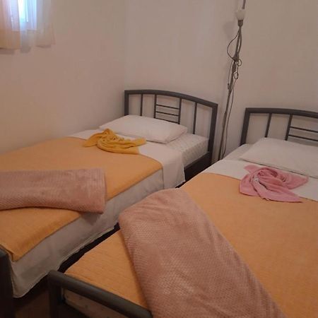 Apartment Perla Pirovac Kültér fotó