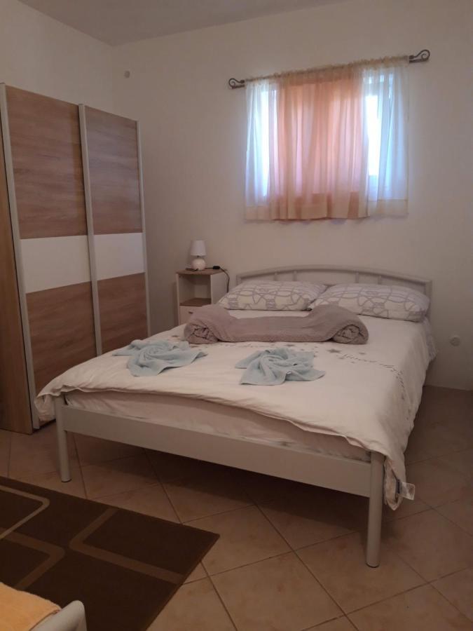 Apartment Perla Pirovac Kültér fotó